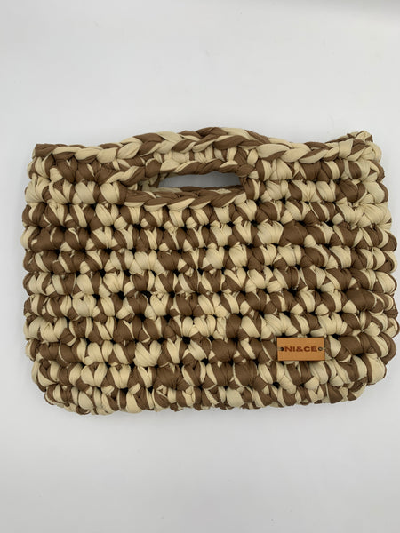Bolsa de mano en café y beige