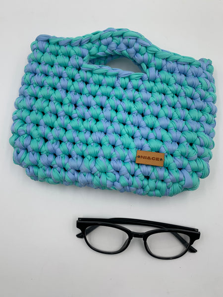 Bolsa de mano en azul turquesa