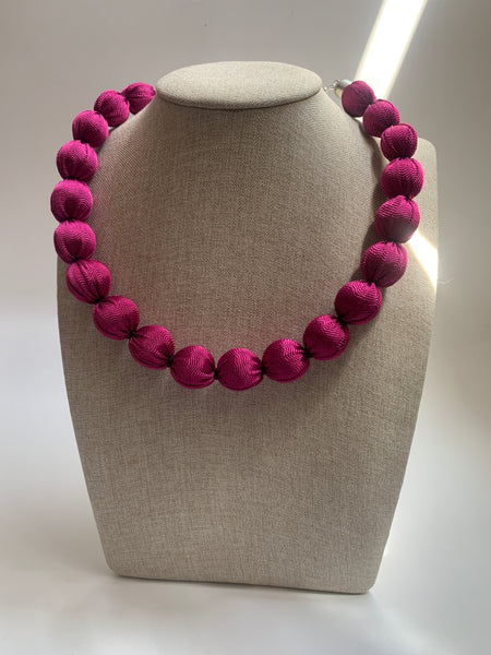 Collar liso rosa mexicano