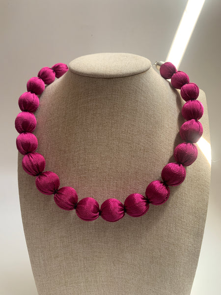 Collar liso rosa mexicano