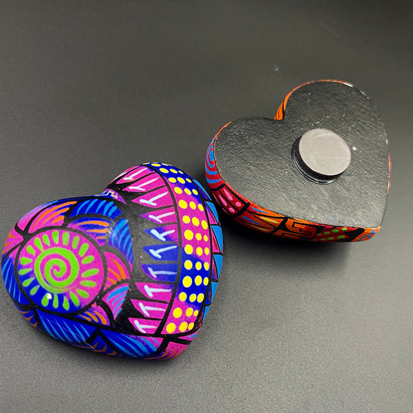 Imán de corazón alebrije.