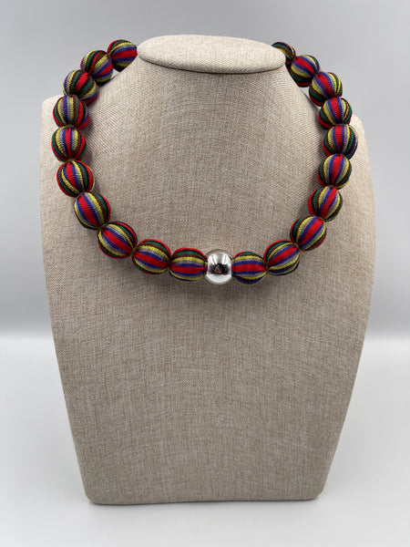 Collar granada y jade.